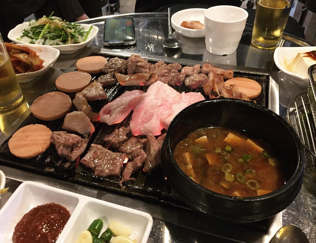 THE돼지 - 서울 강남, 중앙대 상도 | 맛집검색 식신