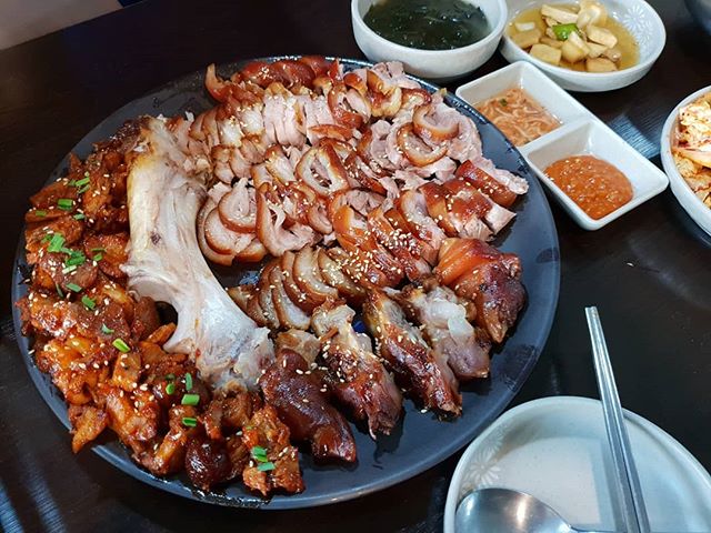 황제왕족발 - 서울 강남, 구로 대림 가산 금천구 | 맛집검색 식신