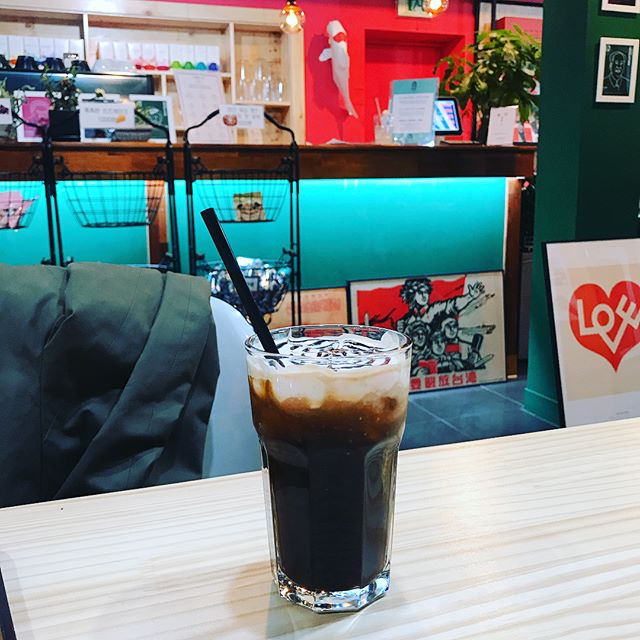 출처 : 청맥살롱 인스타그램 검색 결과