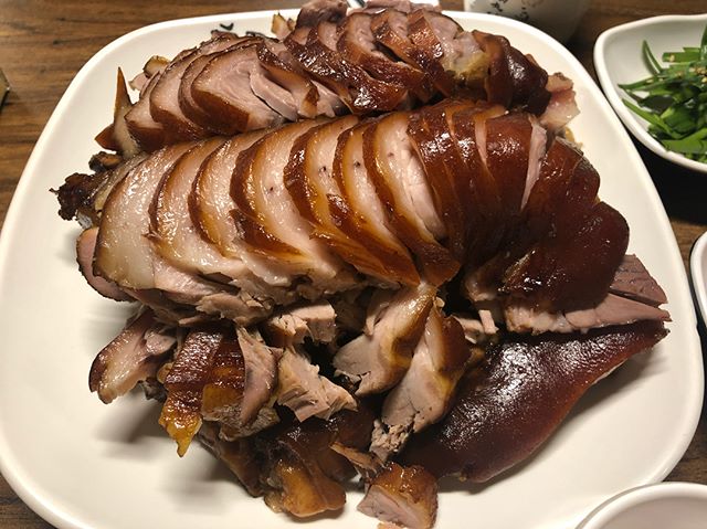 출처 : 성내족발 인스타그램 검색 결과