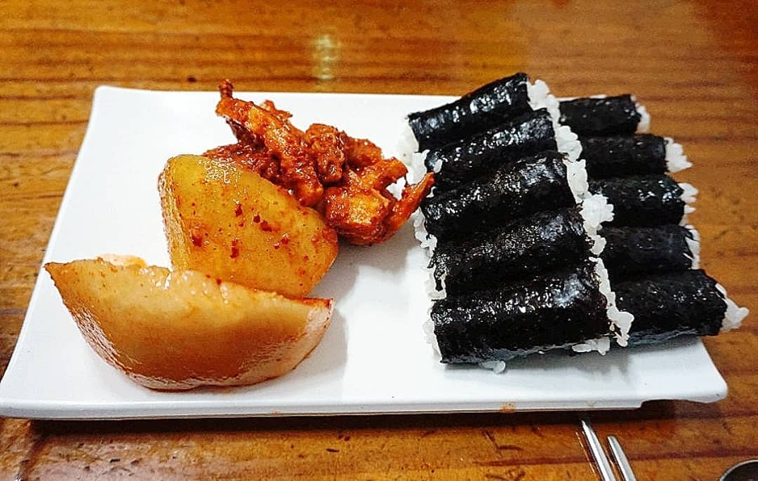 충무할매김밥 - 서울 강남, 반포 잠원 | 맛집검색 식신