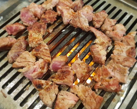 착한주먹생고기 , 서울 구로구 경인로3길 86