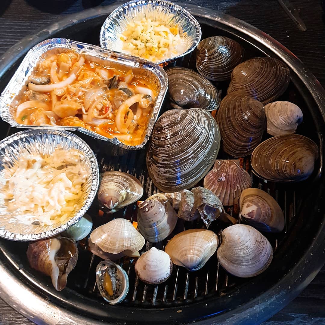 출처 : 조개창고 인스타그램 검색 결과