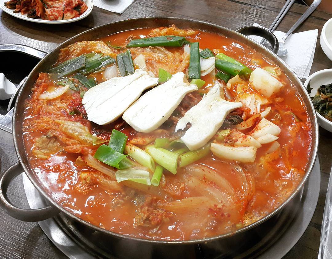 성원닭한마리닭갈비 - 서울 강북, 망원 성산 | 맛집검색 식신