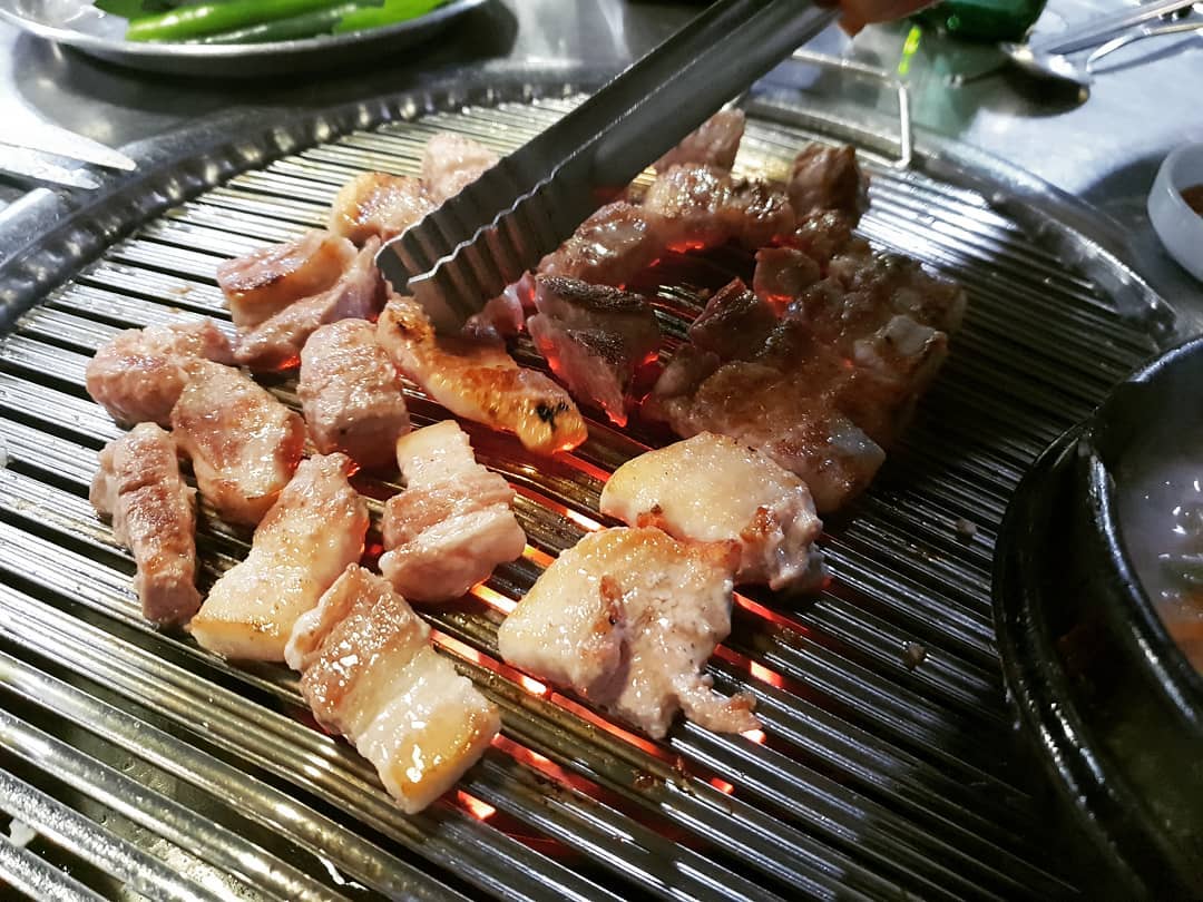 연탄불 생고기 - 서울 강남, 김포공항 방화 마곡지구 | 맛집검색 식신