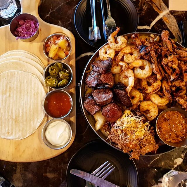 출처 : 감성타코 건대점 인스타그램 검색 결과