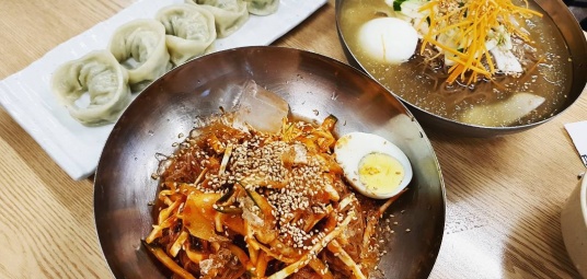 곰보냉면