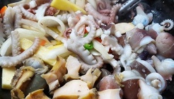 산마루돌구이 매장 이미지