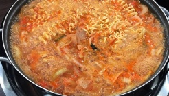 금성스테이크 부대찌개 매장 이미지