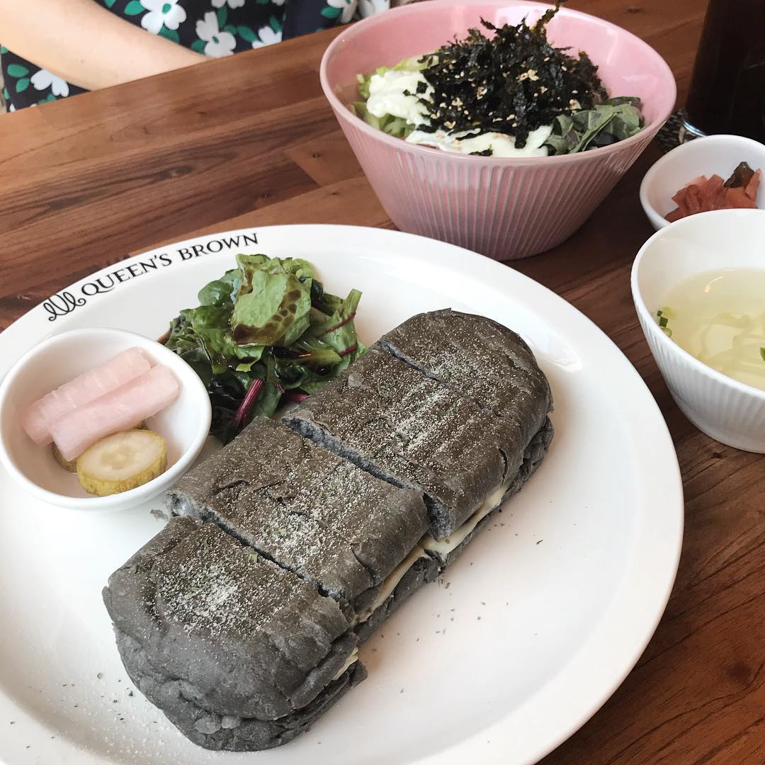 퀸즈브라운 봉덕점|대구 / 남구/봉덕/대명, 카페/디저트맛집 | 식신 맛집추천