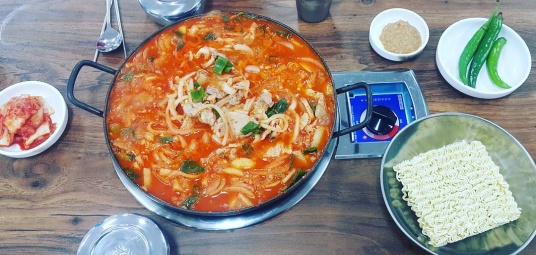 밀양촌돼지찌개