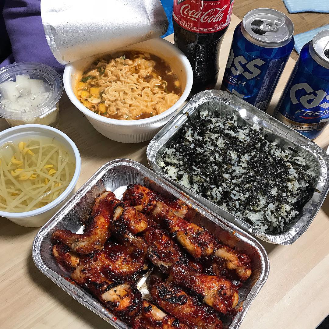 출처 : 화끈한불닭 인스타그램 검색 결과