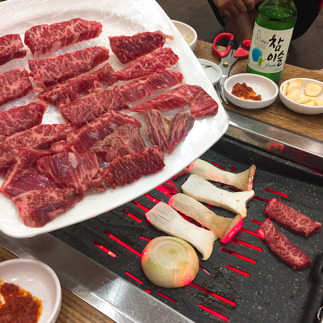 영암매실한우 - 광주, 광산구 송정 수완 첨단 | 맛집검색 식신