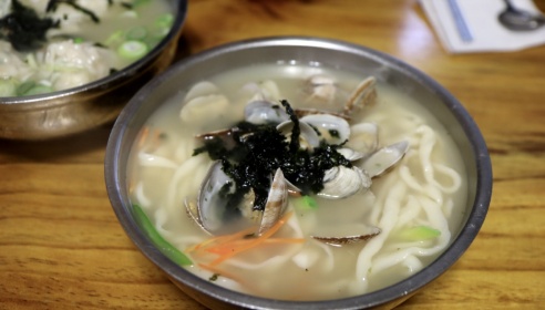 임병주산동칼국수 매장 이미지