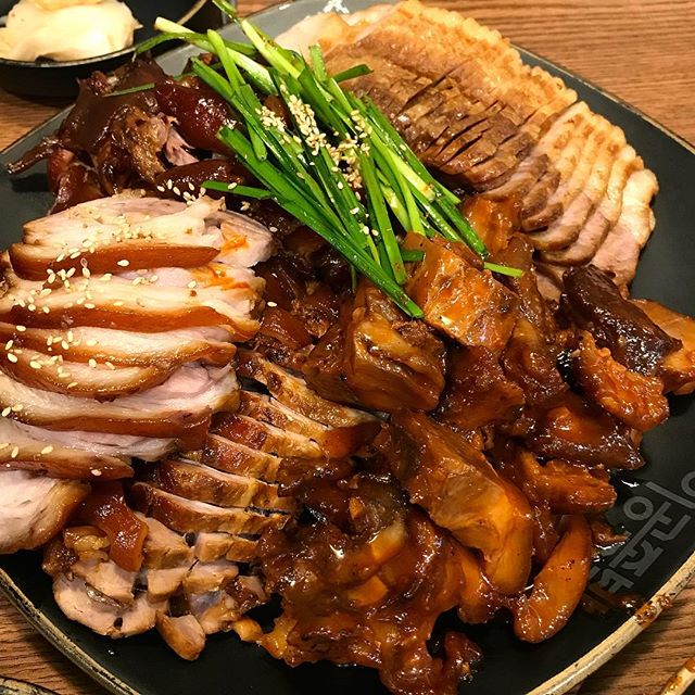 이공족발 신사잠원점 - 서울 강남, 반포 잠원 | 맛집검색 식신