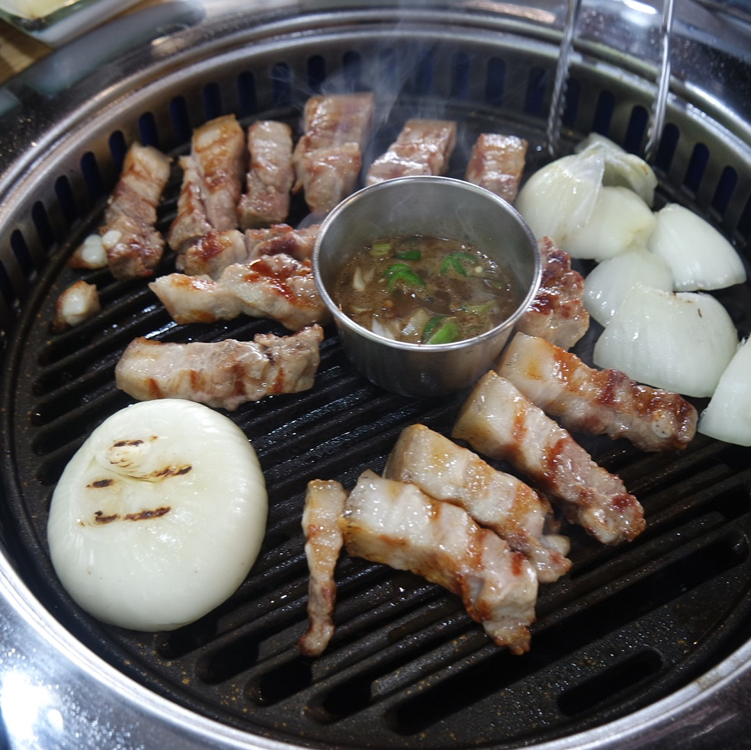 출처 : 명가흑돈마을 인스타그램 검색 결과