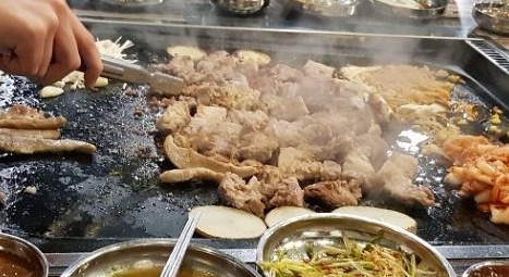 진까리돼지전복문어