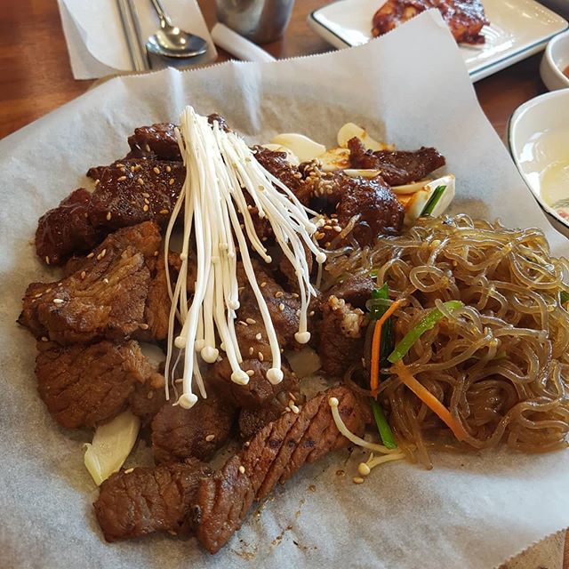 출처 : 궁채석갈비 인스타그램 검색 결과