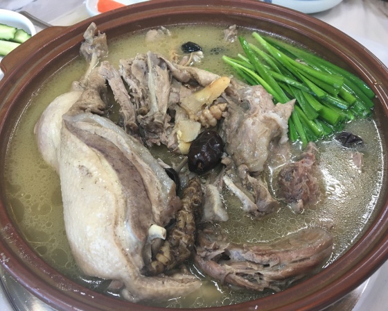 강변가든 , 경남 산청군 신안면 원지로122번길 28-5