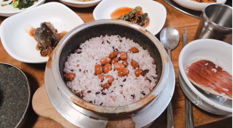 출처 : 송화식당 인스타그램 검색 결과