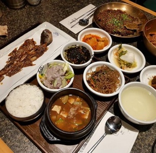 서울 여의도IFC몰 한정식 맛집 BEST 5 매거진에 대한 사진입니다.