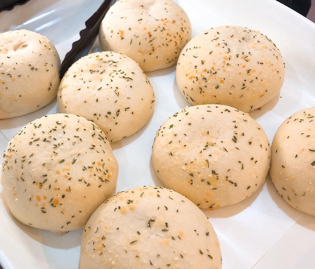 출처 : 맘모스베이커리 인스타그램 검색 결과