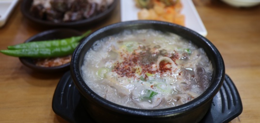 삼거리먼지막 순대국