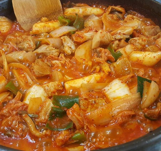 통돼지 두루치기 김치찌개 - 서울 강남, 양재 도곡 | 맛집검색 식신