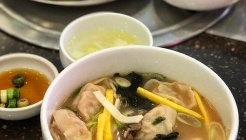 진진만두국 매장 이미지