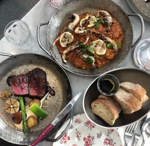 여의도 근처에 있는 맛집 후보 3번 입니다.
