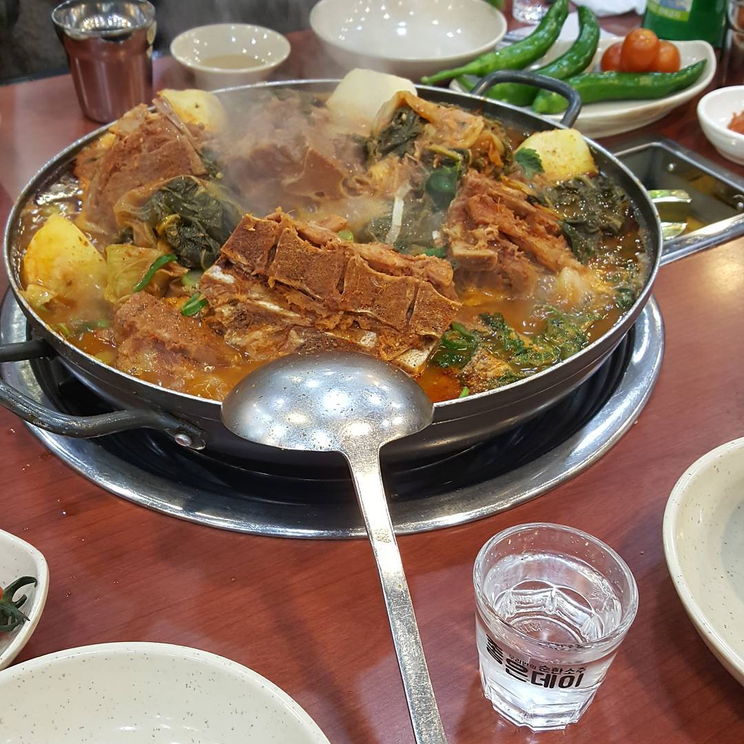 이대조뼈다귀감자탕 - 경기, 시흥시 물왕저수지 과림저수지 | 맛집검색 식신
