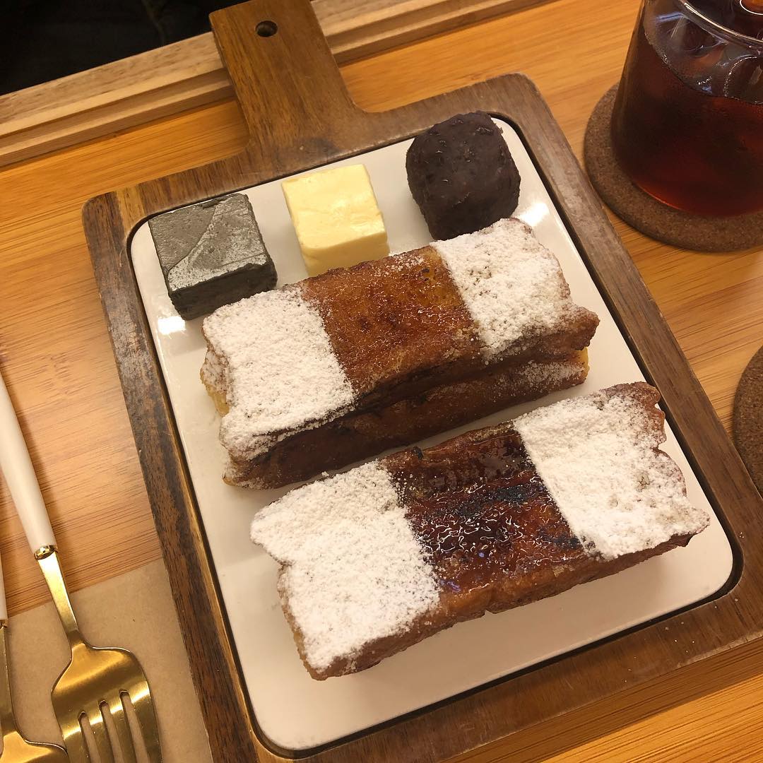 출처 : 밀토스트 인스타그램 검색 결과