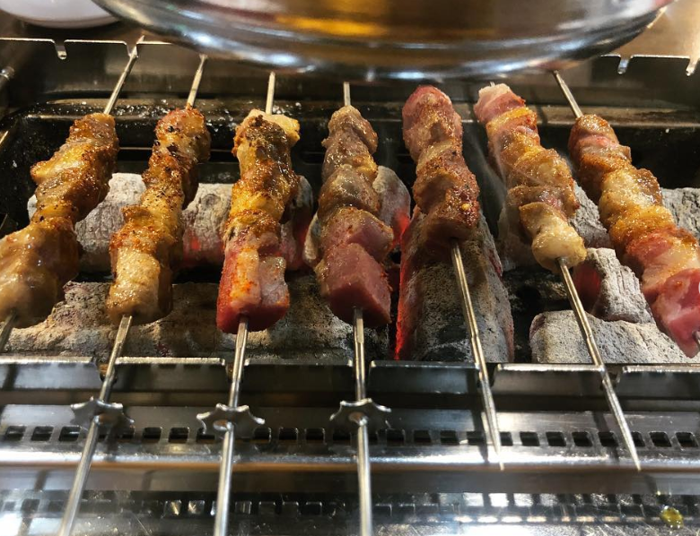 칭따오양꼬치 - 경기, 수원-영통구 | 맛집검색 식신