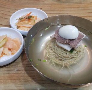 우밀면옥 매장 사진, 서울특별시 강남구 언주로 508