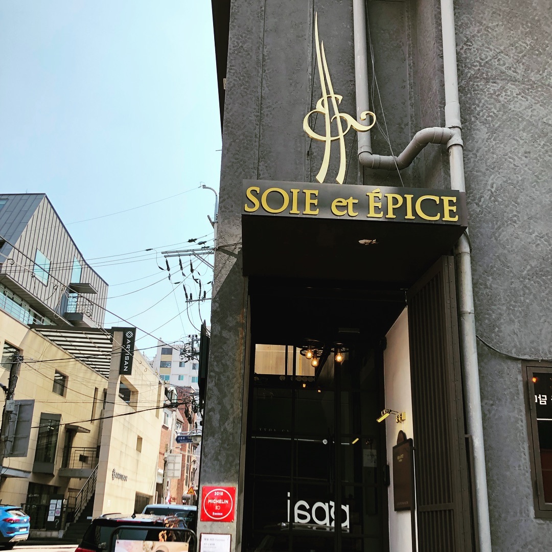place_img