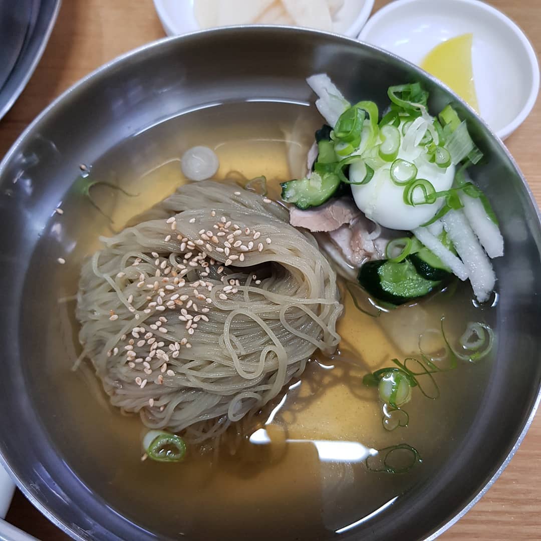 출처 : 부부냉면 인스타그램 검색 결과