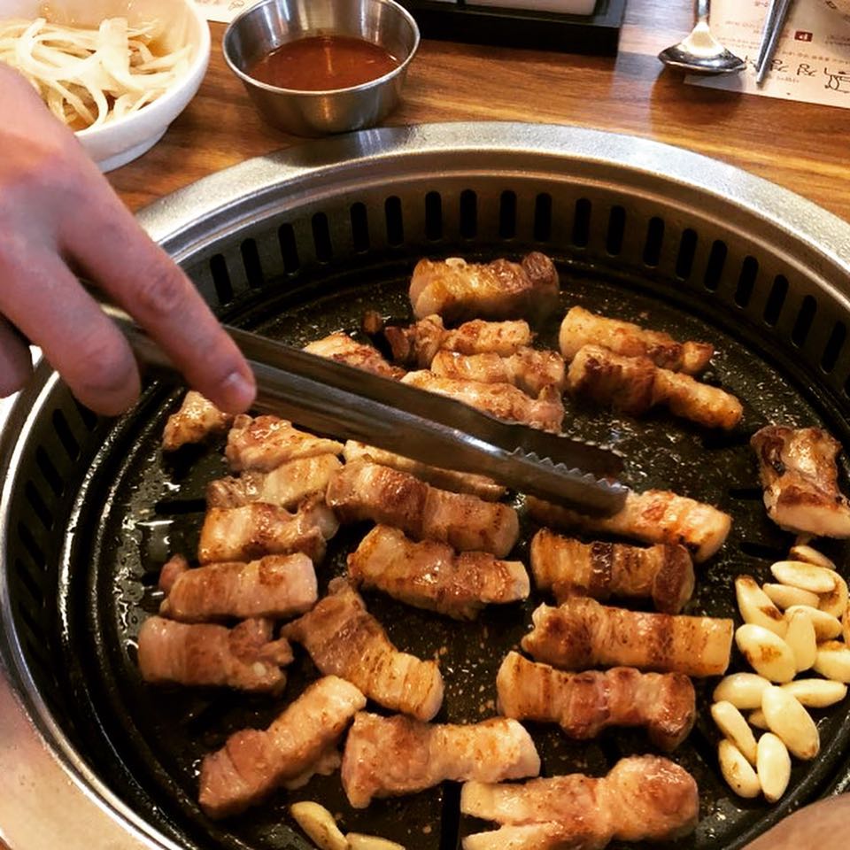 촉촉한 육즙이 팡팡! 숙성 생고기 맛집 BEST 5 | 식신