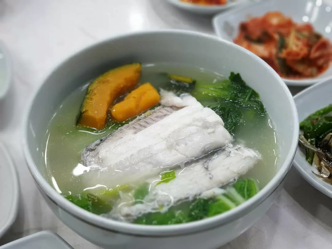 네거리식당 매장 이미지