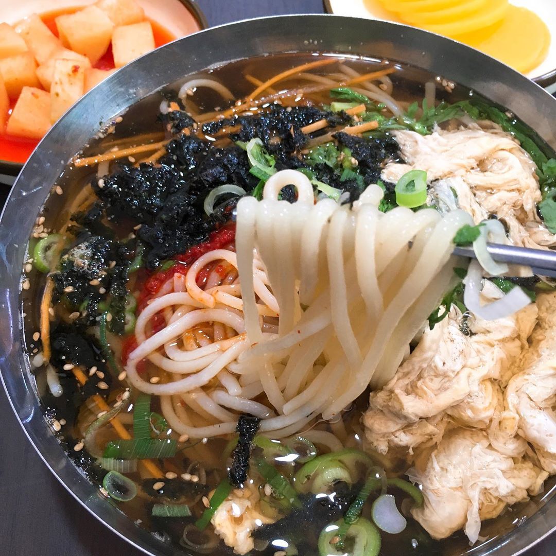 출처 : 한양쫄면 인스타그램 검색 결과