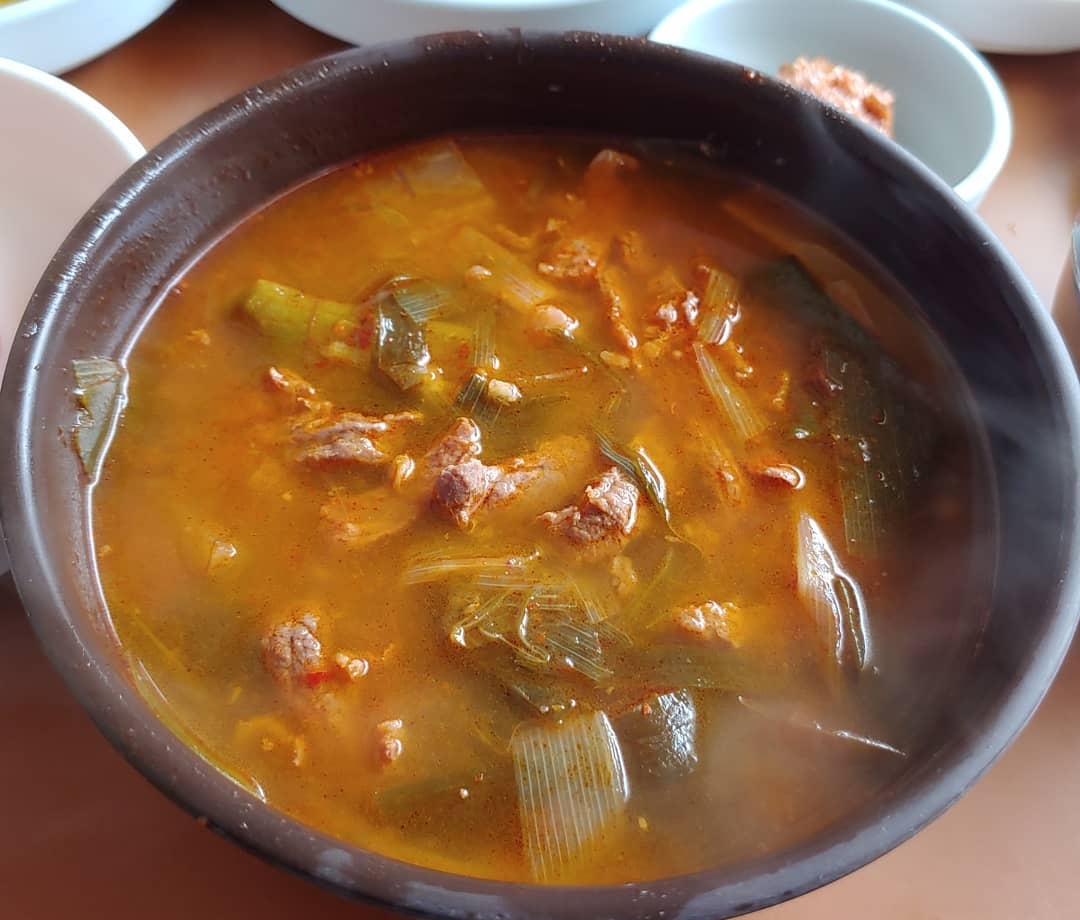 출처 : 화개장터가마솥국밥 인스타그램 검색 결과