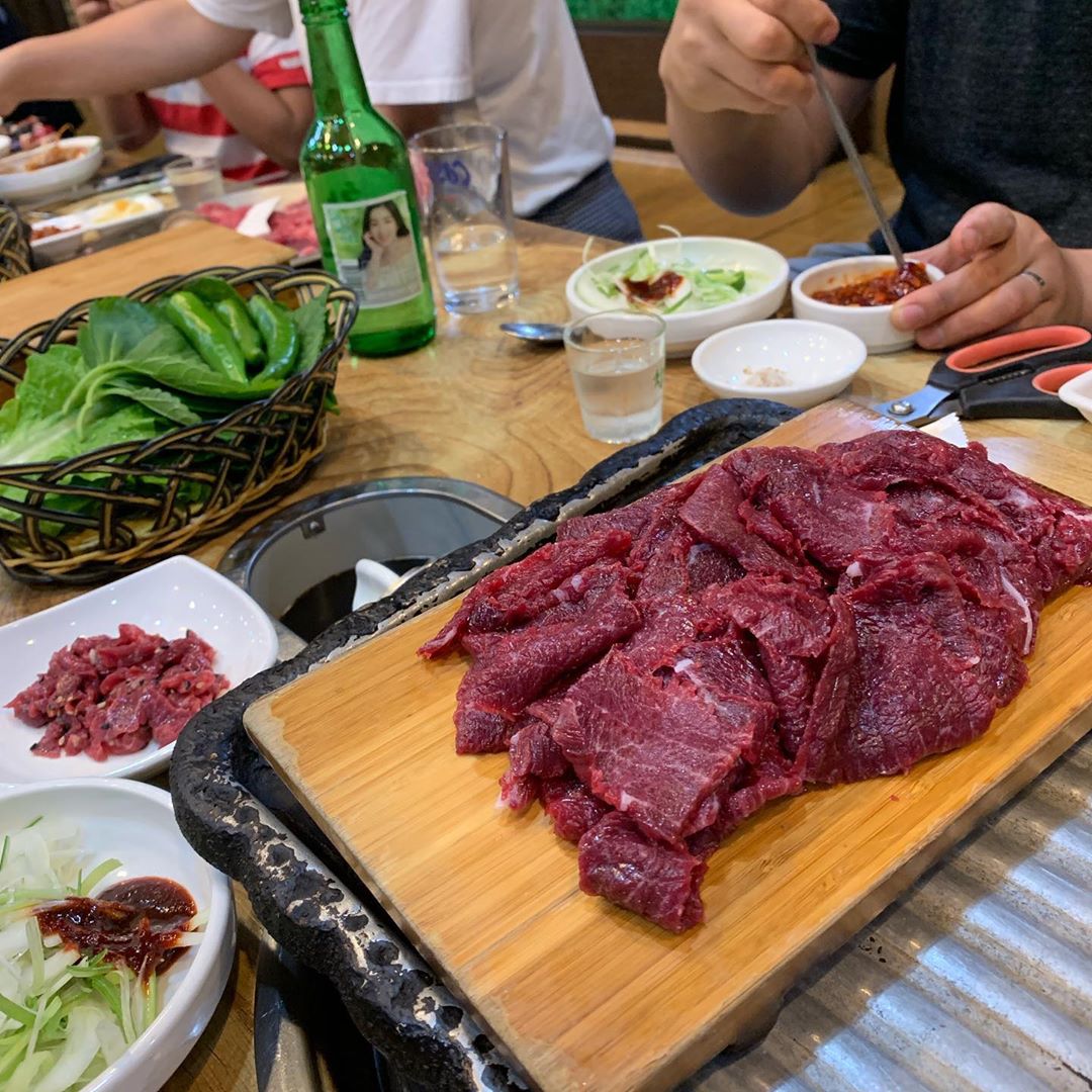출처 : 우정식육식당 인스타그램 검색 결과