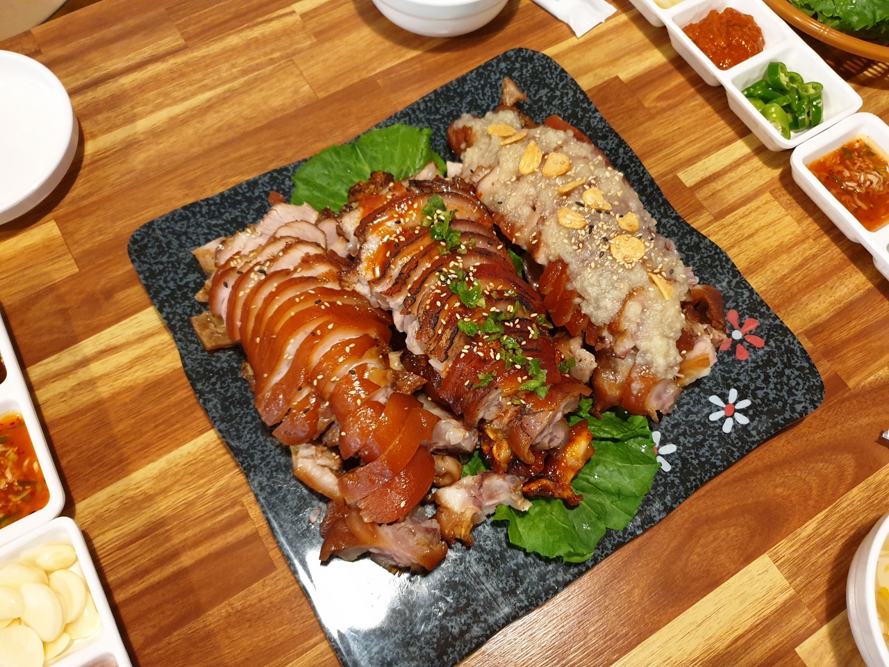 충남왕족발 - 충남, 예산 | 맛집검색 식신