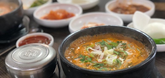 매월흑염소가든