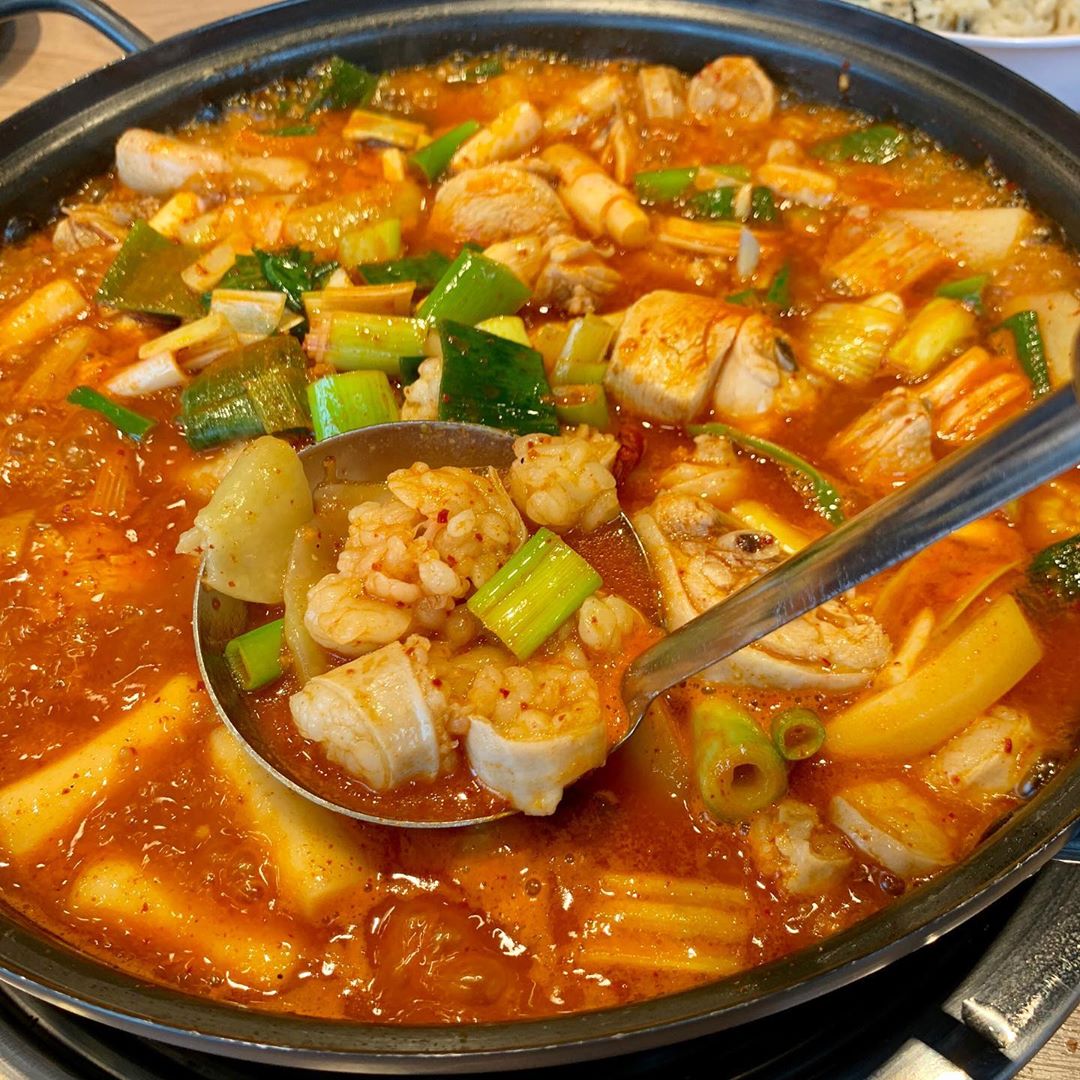 조우곱도리탕 송도타임스페이스 본점 - 인천, 연수구 송도 | 맛집검색 식신