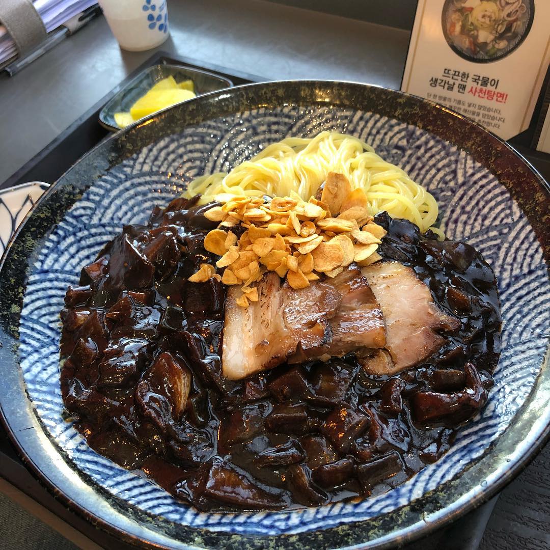 출처 : 담짜장 인스타그램 검색 결과