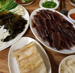 연산동맛집 과메기 홍어삼합 도화