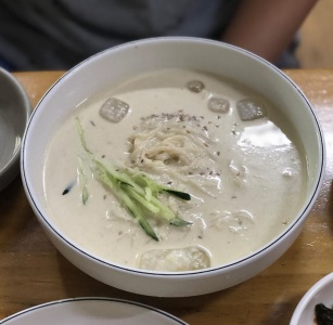 백년옥 매장 사진, 서울특별시 서초구 남부순환로 2407 