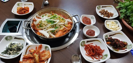 함지박속흑돼지