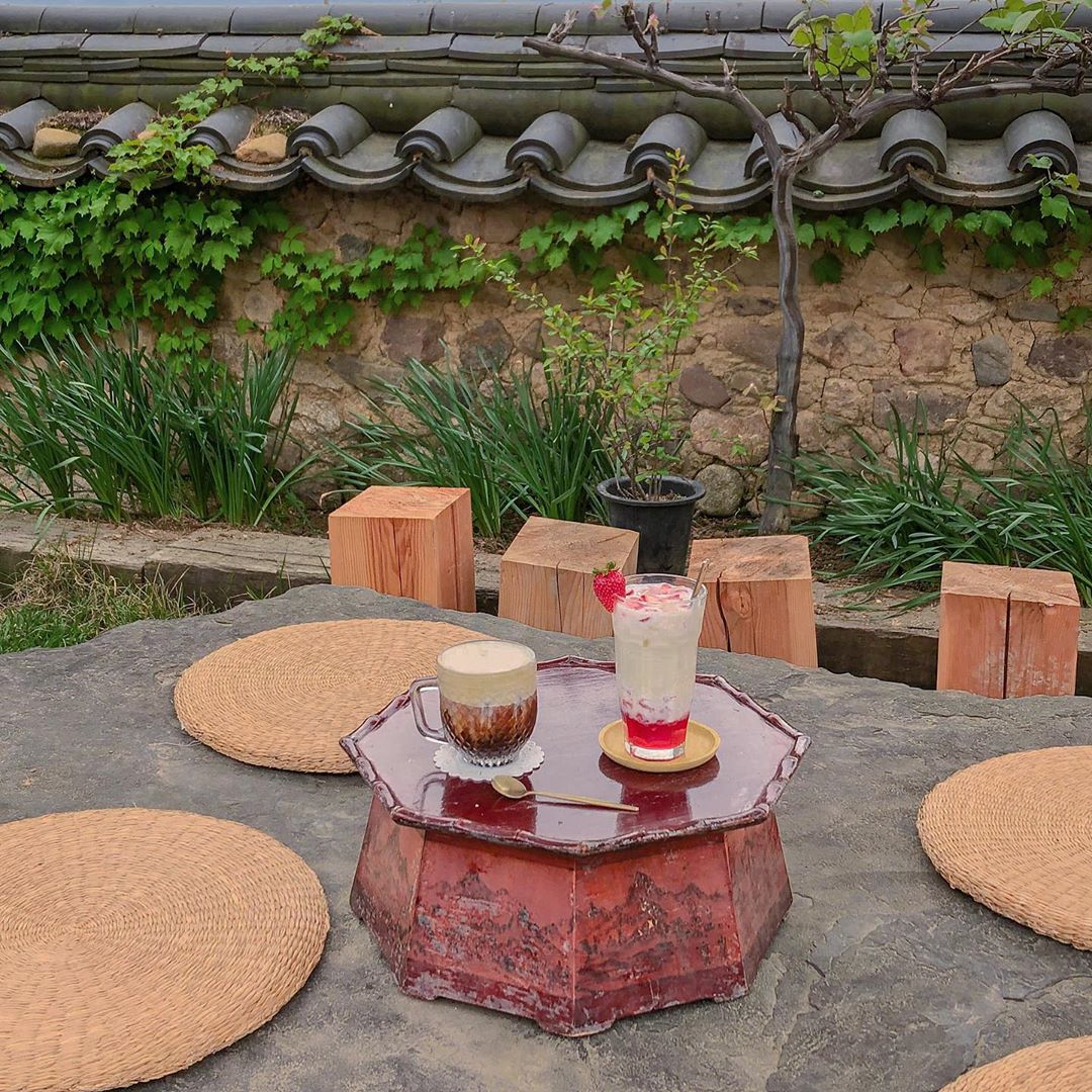 출처 : 돌담 인스타그램 검색 결과