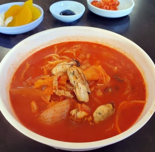 금자탑 매장 사진, 충청남도 당진시 중흥2길 14-20 신형유리 